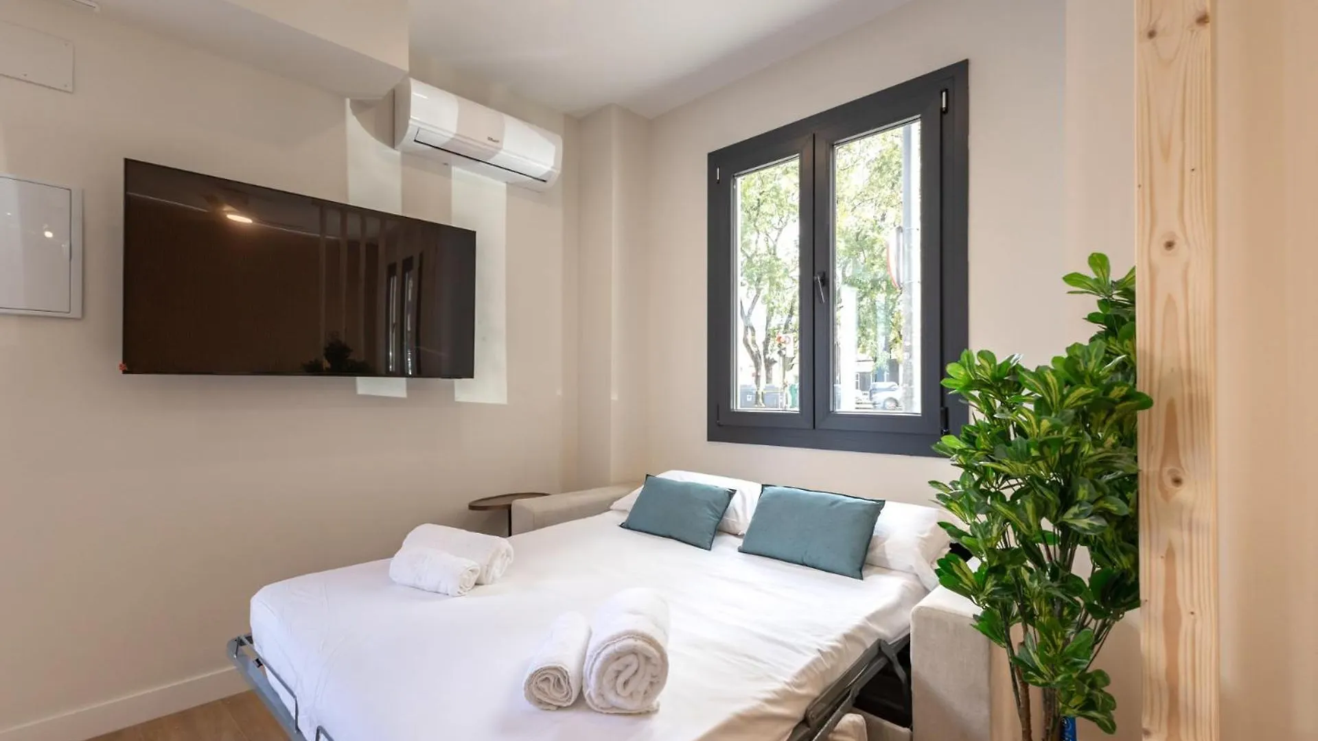 Acacias City Center By Valcambre Sevilla 0*,